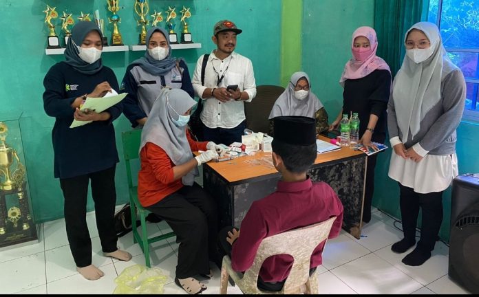 Tekan Kasus Malaria, Dinkes Kepri Gelar Cek Darah Massal di Bintan_635f880571ec5.jpeg