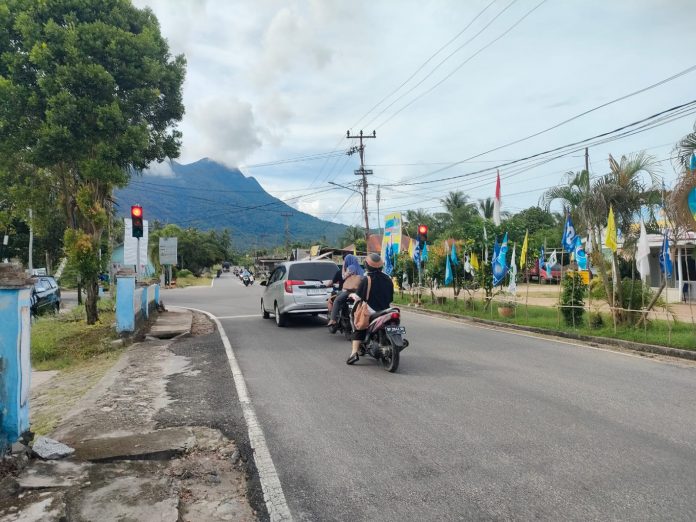 Traffic Light di Simpang Tiga Puskesmas Ranai Mulai Beroperasi_672b293a97560.jpeg