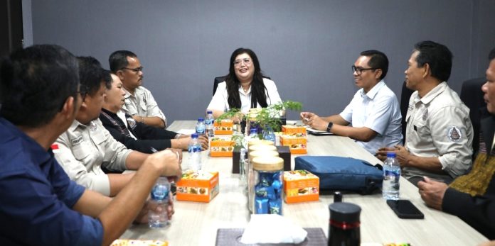 Screenshot_2025-07-15-22-46-43-618-edit_com.whatsapp