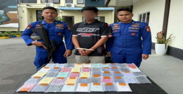 Tersangka penyelundupan iphone dari Sekupang